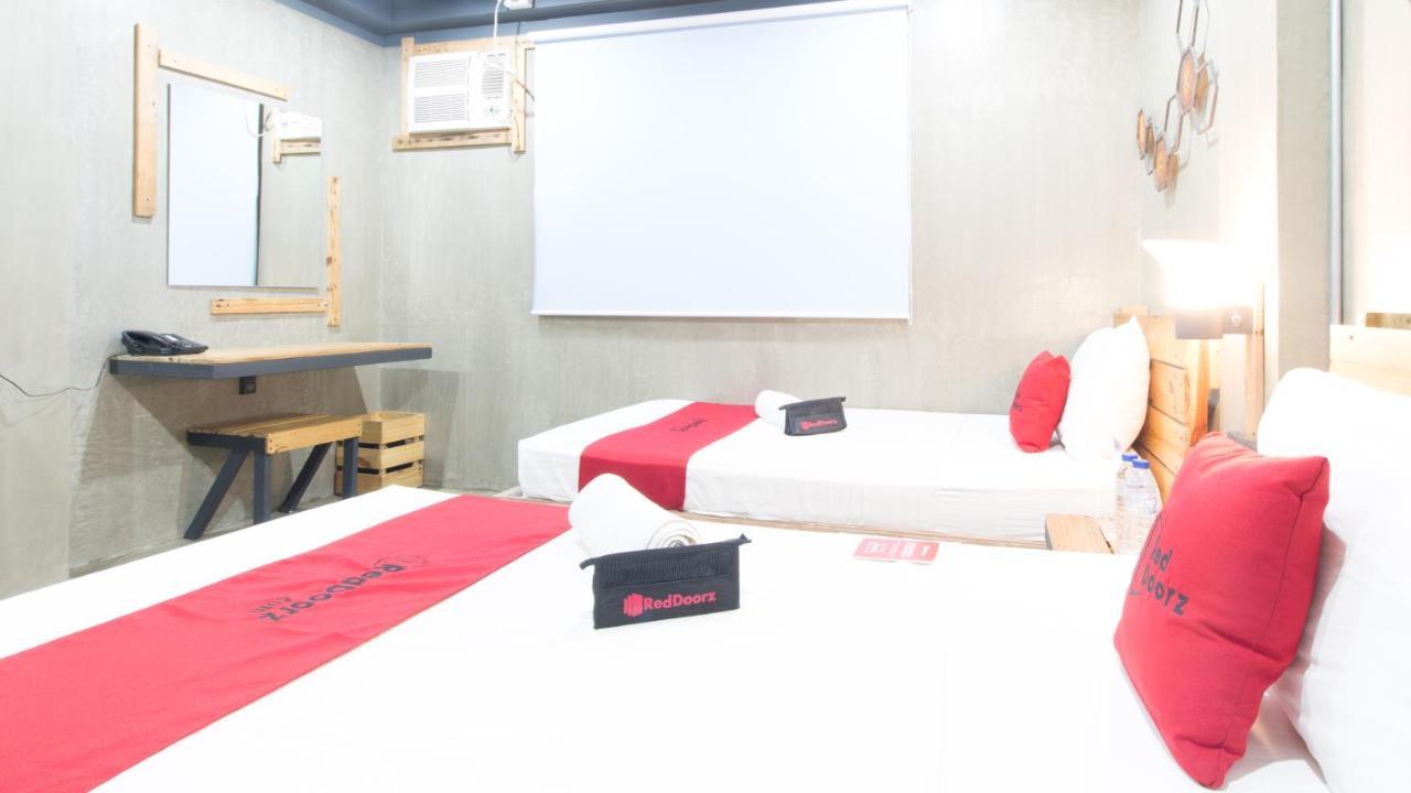 Reddoorz Plus @ Taft North Mandurriao Iloilo City Bagian luar foto