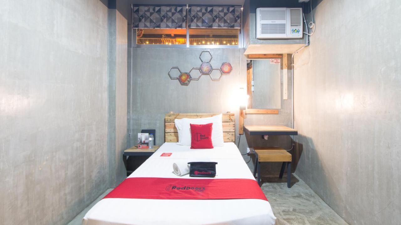 Reddoorz Plus @ Taft North Mandurriao Iloilo City Bagian luar foto