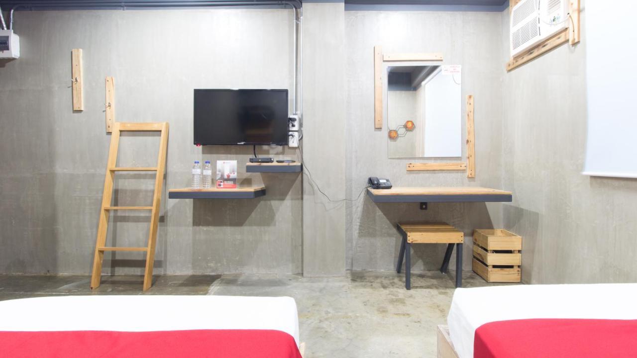 Reddoorz Plus @ Taft North Mandurriao Iloilo City Bagian luar foto
