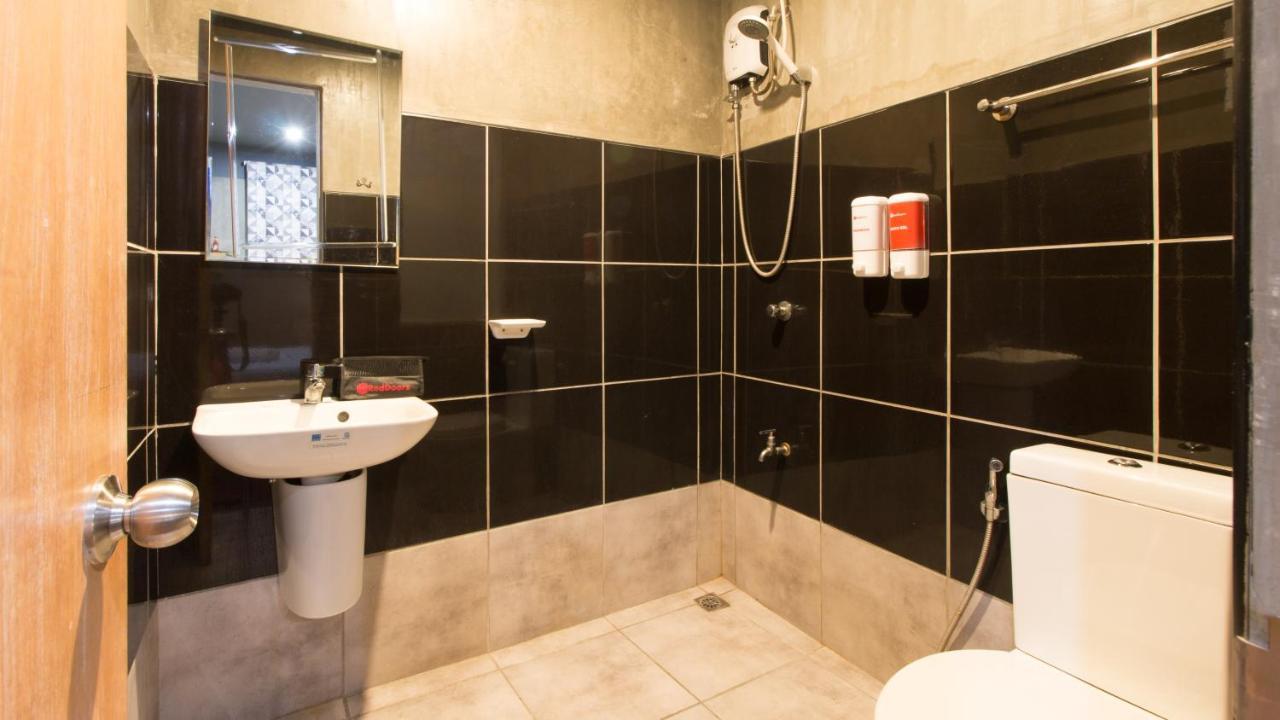 Reddoorz Plus @ Taft North Mandurriao Iloilo City Bagian luar foto