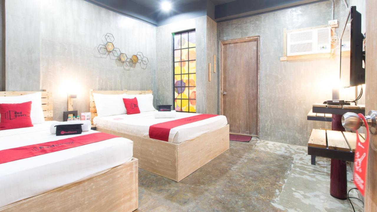 Reddoorz Plus @ Taft North Mandurriao Iloilo City Bagian luar foto